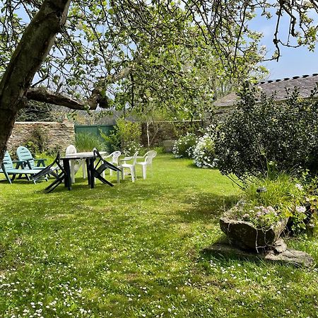 Estudio Pajar Rural Con Bonito Jardin - Los Gayoles Rural Castropol Eksteriør billede